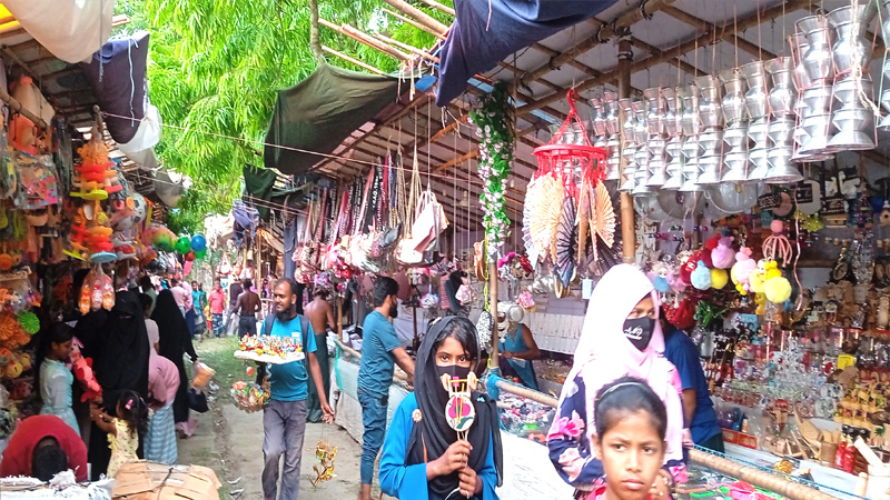 সত্যজিৎ রায়ের পৈতৃক বাড়িতে বৈশাখী মেলা শুরু