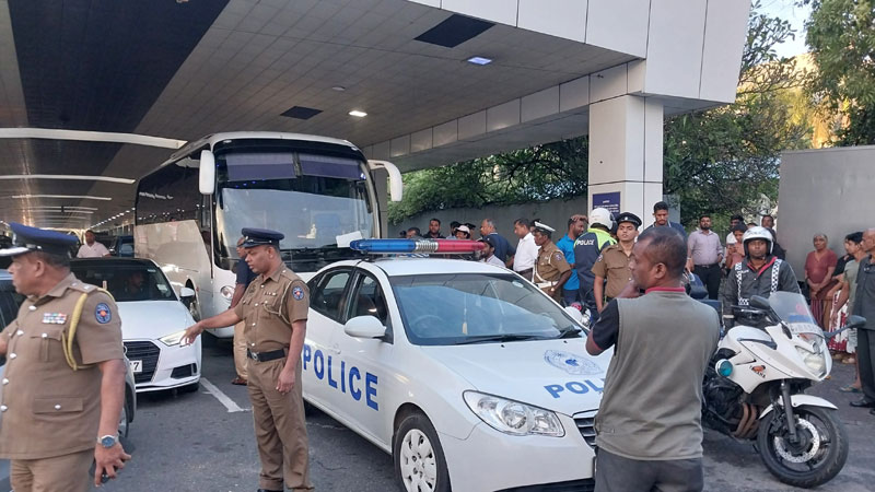 সবার আগে বিশ্বকাপ শেষে বাড়ি ফিরলেন ম্যাথিউসরা