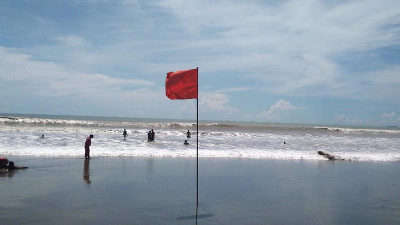 দেশের নদীবন্দরে সতর্কতা সংকেত