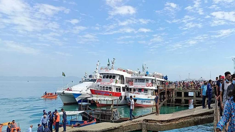 সেন্ট মার্টিনে পর্যটকবাহী জাহাজ চলাচলের অনুমতি