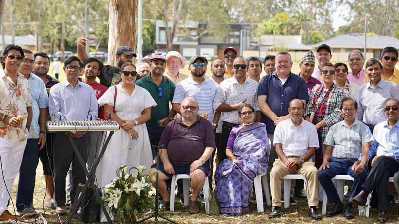 সিডনিতে ফ্রেন্ডস এন্ড ফ্যামিলির বিশাল মিলনমেলা