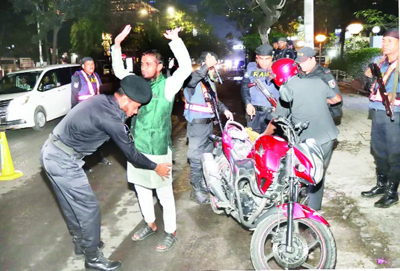 খুন ছিনতাই ডাকাতি রোধে নিরাপত্তা জোরদার করা হয়েছে ॥ র‌্যাব ডিজি