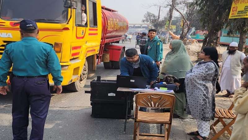 বায়ুদূষণ রোধে মোবাইল কোর্ট অভিযান