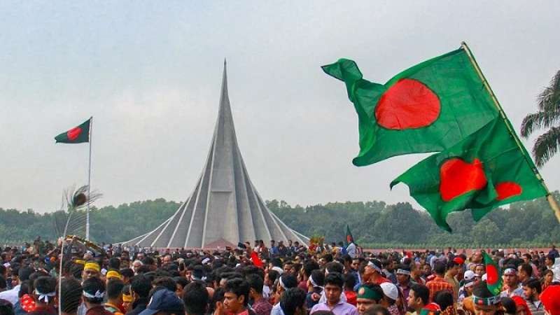 জাতীয় স্মৃতিসৌধে শ্রদ্ধা জানাতে এসে আওয়ামীলীগের এক নেতাসহ তিনজন আটক 