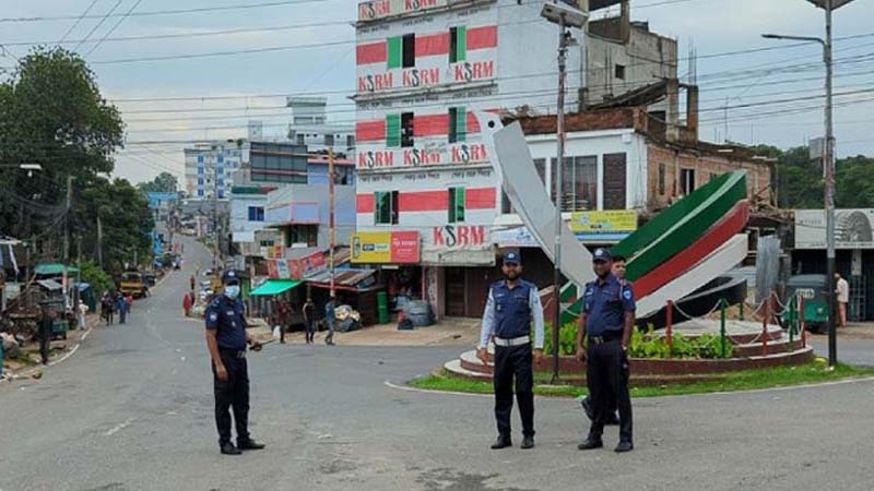 খাগড়াছড়িতে শান্তিপূর্ণভাবে চলছে ৭২ ঘণ্টার সড়ক অবরোধ