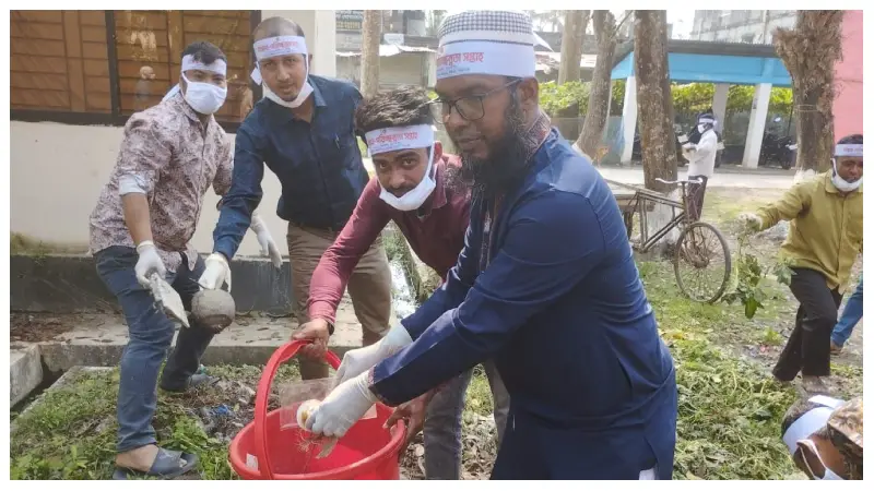 বাউফল হাসপাতালে পরিষ্কার-পরিচ্ছন্নতা অভিযান