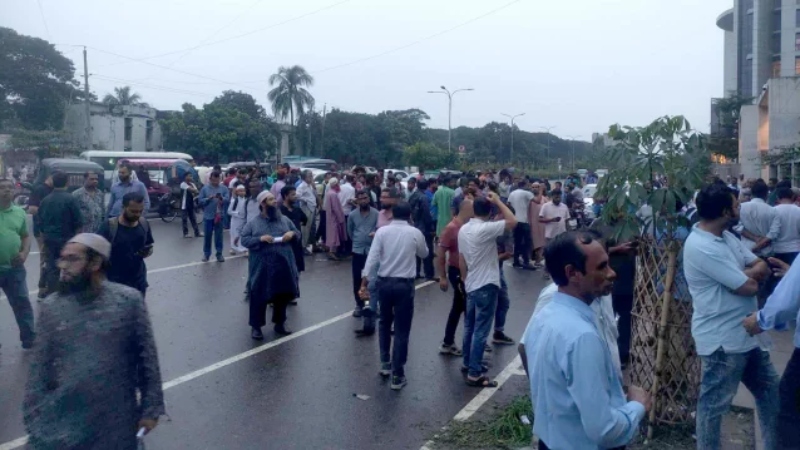 পুঁজিবাজারে বড় দরপতন, আতঙ্কে বিনিয়োগকারীরা