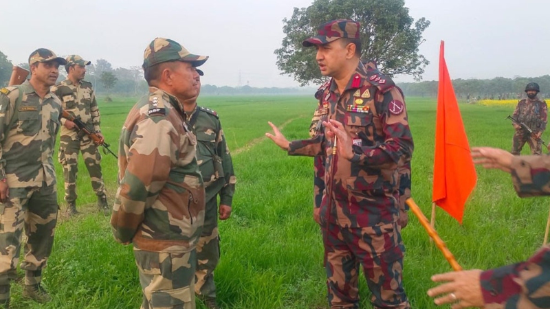 ফের সীমান্তে কাঁটাতারের বেড়া,মুখোমুখি বিজিবি-বিএসএফ