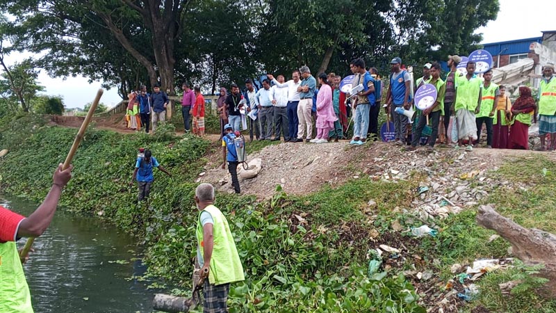 ডিএনসিসির মশকনিধন কার্যক্রম সরেজমিনে তদারকি করছে মনিটরিং টিম