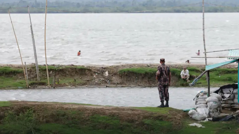 নির্যাতনের ভয়াবহতার বর্ণনা দিলেন পালিয়ে আসা রোহিঙ্গারা