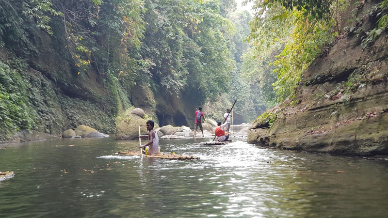 বান্দরবানে পর্যটন ব্যবসায় ধস, দেউলিয়া হওয়ার আশঙ্কা