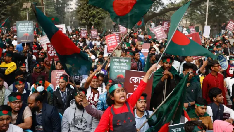 এত রক্তপাতের পর: আওয়ামী লীগ কি নিজেদেরকে পুনর্জীবিত করতে পারবে?