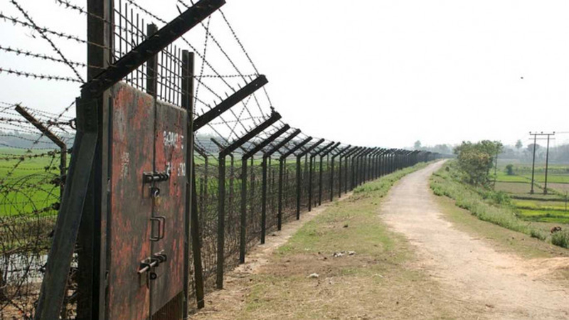 লক্ষ লক্ষ টাকার বিনিময়ে ভারতে আশ্রয় নিচ্ছেন বাংলাদেশি প্রভাবশালীরা