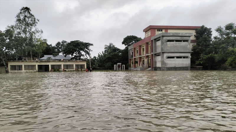 পানিবন্দি ৪৮ হাজার পরিবার, বন্ধ ৩৫৬ শিক্ষা প্রতিষ্ঠান