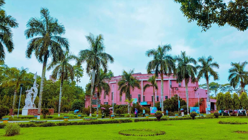 বাংলাদেশ কৃষি বিশ্ববিদ্যালয়ে ‘আপত্তিকর অবস্থায়’ ধরা পড়েছে ছাত্রী-শিক্ষক