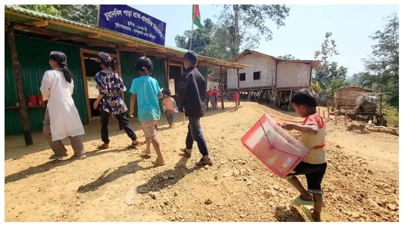 সেনাবাহিনীর সহায়তায় দুর্গম এলাকায় ৪৫ বছর পর চালু প্রাক-প্রাথমিক বিদ্যালয়