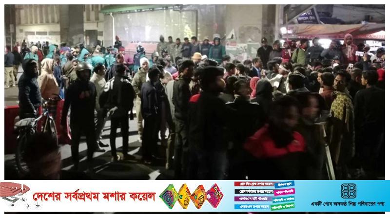 সারজিসের আশ্বাসে সড়ক ছাড়লেন গণঅভ্যুত্থানে আহতরা