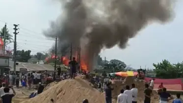 পটুয়াখালীতে অগ্নিকাণ্ড, বসতঘর ও ব্যবসা প্রতিষ্ঠান ভস্মীভূত