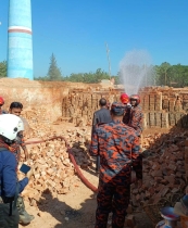 তিন ইটভাটাকে দেড় লক্ষ টাকা জরিমানা, ১৫ টি বন্ধের নির্দেশ