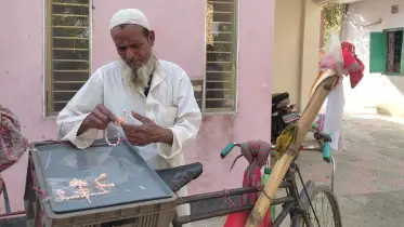 বিলুপ্তির পথে রেশমি মিষ্টি