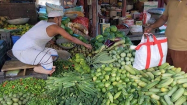 হাত বদলেই দাম বাড়ে সবজির