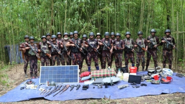 পাহাড়ে বিজিবির অভিযান, উদ্ধার অস্ত্র-ড্রোনসহ উন্নত প্রযুক্তির সরঞ্জাম 