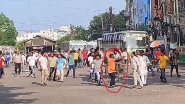 বাস টার্মিনাল দখল কেন্দ্র করে বিএনপির দুই গ্রুপের সংঘর্ষ, অস্ত্র প্রদর্শন