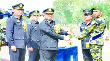 বিমান বাহিনীর এমওডিসি রিক্রুট দলের প্রশিক্ষণ সমাপনী কুচকাওয়াজ