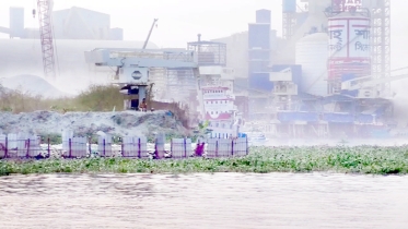 মুন্সীগঞ্জে নদী দখলের মচ্ছব বড় হচ্ছে কারখানা