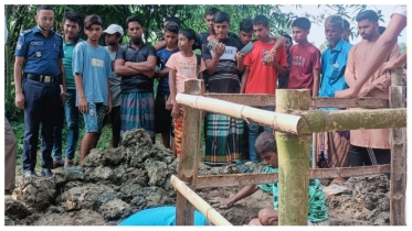 বৈষম্যবিরোধী আন্দোলনে নিহত রিফাতের মরদেহ ময়নাতদন্তের জন্য উত্তোলন