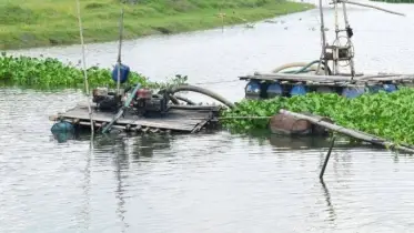 নদী থেকে অবৈধভাবে বালু উত্তোলনের অভিযোগে যুবকের ৩০ দিনের জেল