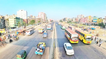 অর্থনীতির লাইফলাইন ঢাকা-চট্টগ্রাম মহাসড়কের সংস্কার