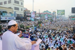 বাংলাদেশে যেন আর কখনোই কোন স্বৈরাচার জন্ম নিতে না পারে- চরমোনাই পীর