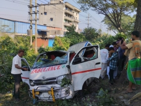 স্ত্রীর মরদেহ নিয়ে বাড়ি ফেরা হলো না স্বামীর!