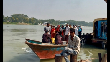 সেতুর অভাবে চরম দুর্ভোগে ভুগছে তিন উপজেলার ৮ লাখ মানুষ