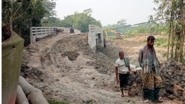 ২৩ মিটার সেতুর জন্য পাড়ি দিতে হয় পাঁচ কিলোমিটার পথ