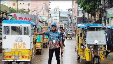 হবিগঞ্জ শিক্ষার্থীদের পদক্ষেপে সড়ক যানজট মুক্ত 