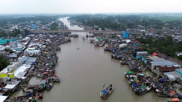 নদী পুনর্খনন পরিকল্পনা ঝুলে আছে ১৩ বছর ॥ জেলেরা হারাচ্ছে দুর্যোগকালীণ নিরাপদ আশ্রয়