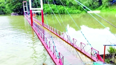 রাঙ্গামাটিতে পর্যটকের অভাবে খাঁ খাঁ করছে স্পটগুলো