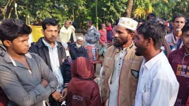 মেঘনায় নৌকাডুবিতে দুই জেলের লাশ উদ্ধার, নিখোঁজ ২