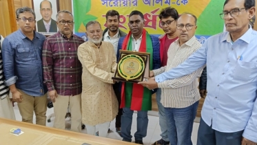 আনাদলু সংবাদ সংস্থার চীফ রিপোর্টার কলাপাড়ায় সংবর্ধিত