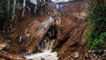 ইন্দোনেশিয়ায় বন্যা ও ভূমিধসে ২৭ জন নিহত