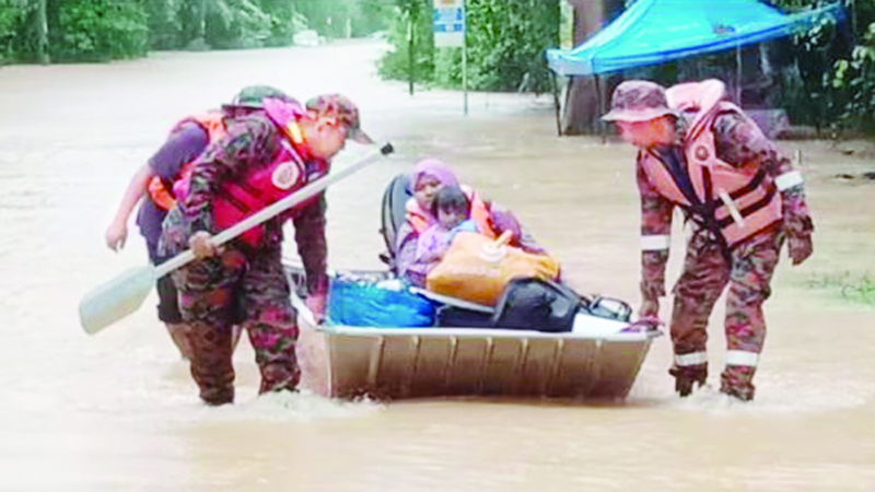 বন্যার কবলে মালয়েশিয়া ও ইন্দোনেশিয়া