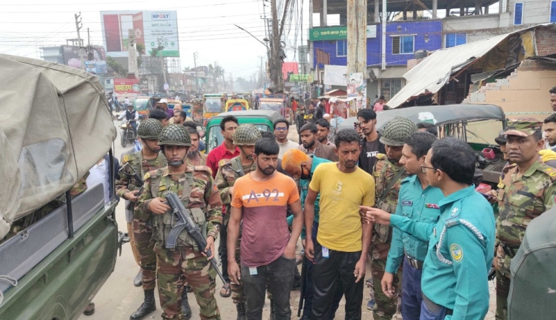 ছাত্রলীগ নেতা আখ্যা দিয়ে ববি শিক্ষার্থীকে মারধর : দুইজন আটক