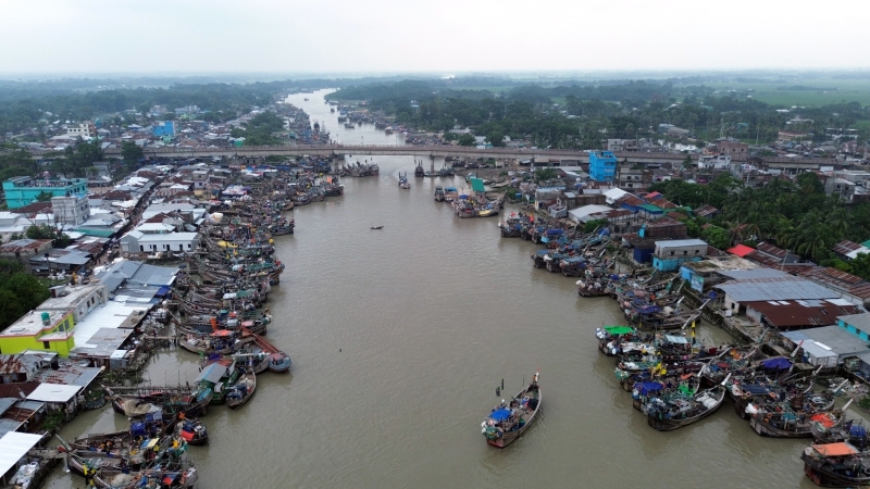 জেলেরা হারাচ্ছে দুর্যোগকালীণ নিরাপদ আশ্রয়