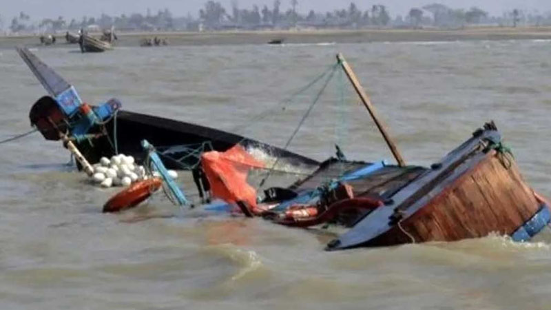 নৌকা ডুবে ৬৪ জনের মৃত্যুর আশঙ্কা