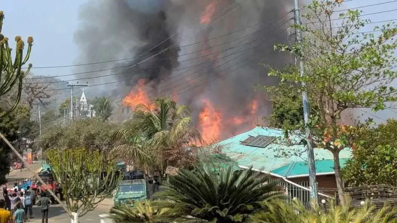 সাজেক পর্যটনকেন্দ্রে ভয়াবহ অগ্নিকাণ্ড, ৭০টি কটেজ ও বাড়ি পুড়ে ছাই