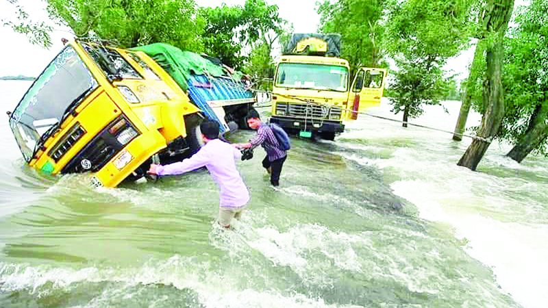 আট জেলা বন্যাকবলিত