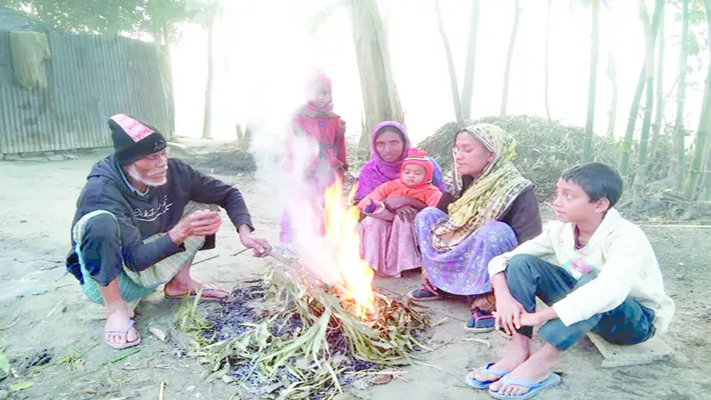 ১৩ জেলায় মৃদু শৈত্যপ্রবাহ বিপর্যস্ত জনজীবন