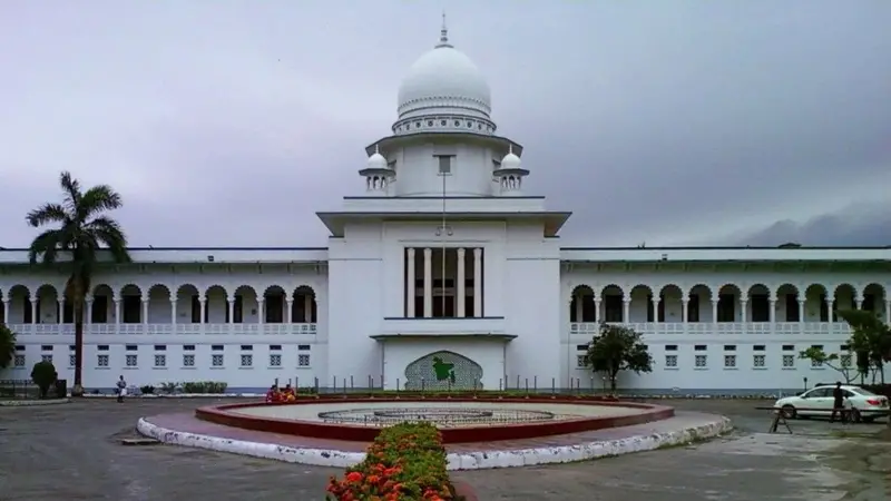 ২৪ ঘণ্টার মধ্যে ছবি সরাতে এবং ৬ মাসের মধ্যে বিচার শেষ করতে হাইকোর্টের নির্দেশ